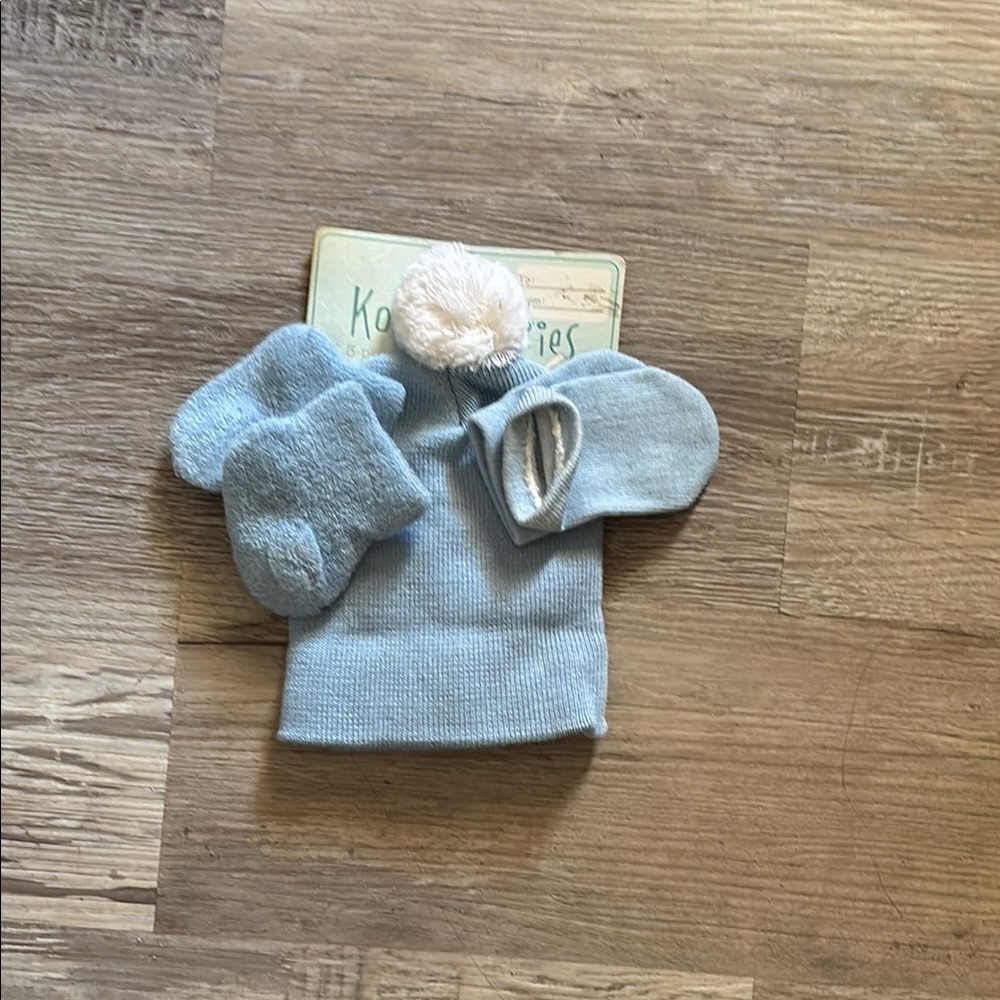 NWT Vintage Komfie Kozies Blue Knit Hat and Mittens 3 Piece Set